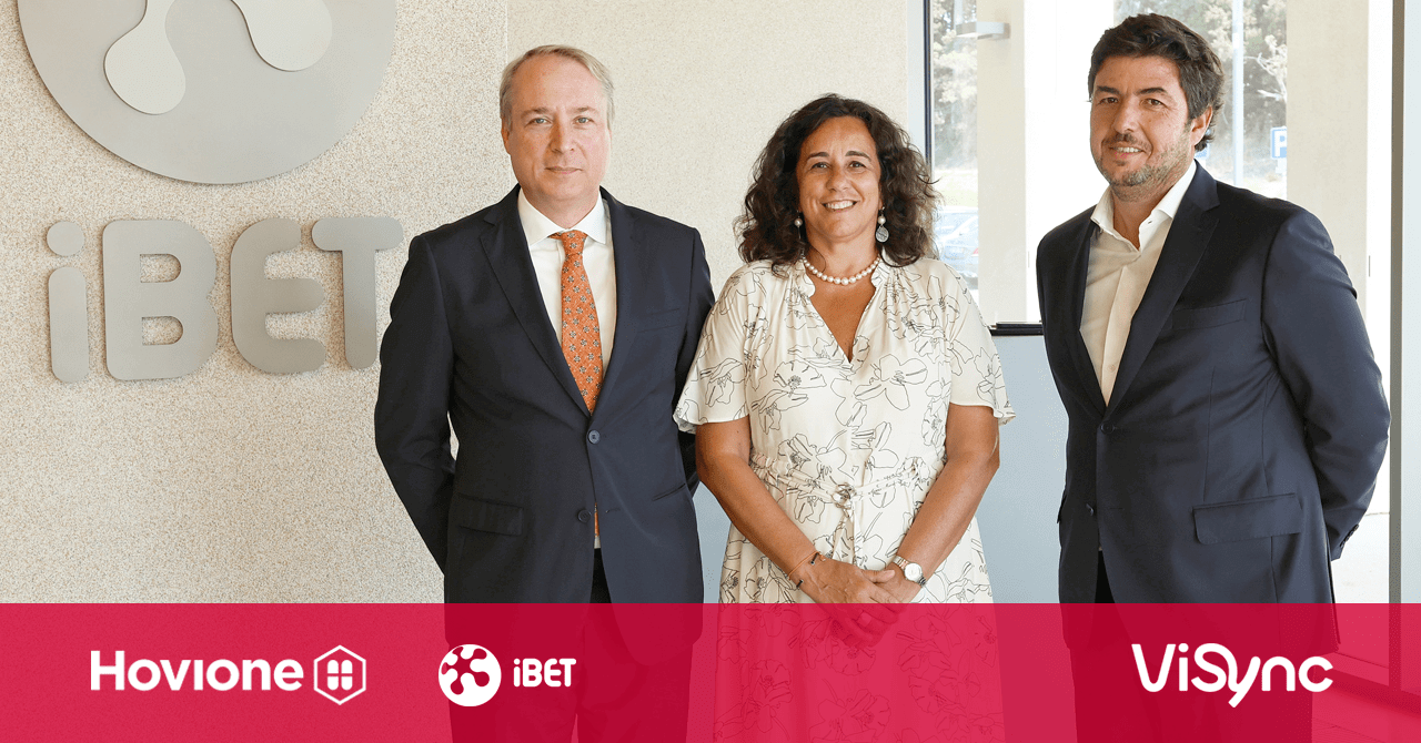 Jean-Luc Herbeaux, CEO of Hovione, Paula Alves, CEO iBET, and João Almeida Lopes, President of iBET | Hovione